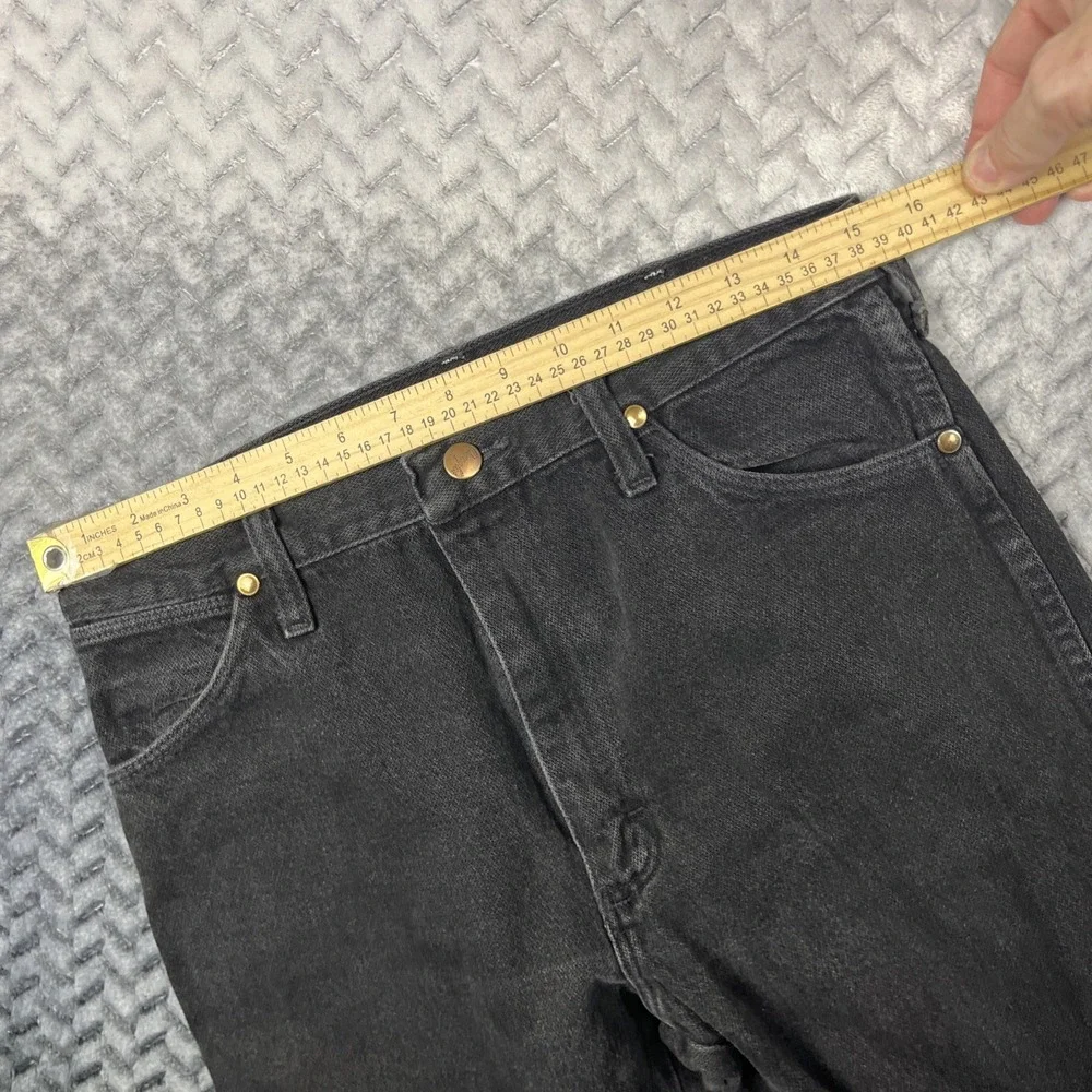 VTG Wrangler 13MWZWK Cowboy Cut Original Fit Mens Jeans 31x36